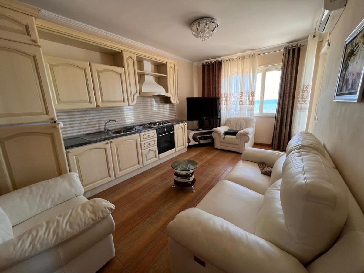 Sea View-Apartment On The Beach - Durrs2 Durres Bagian luar foto