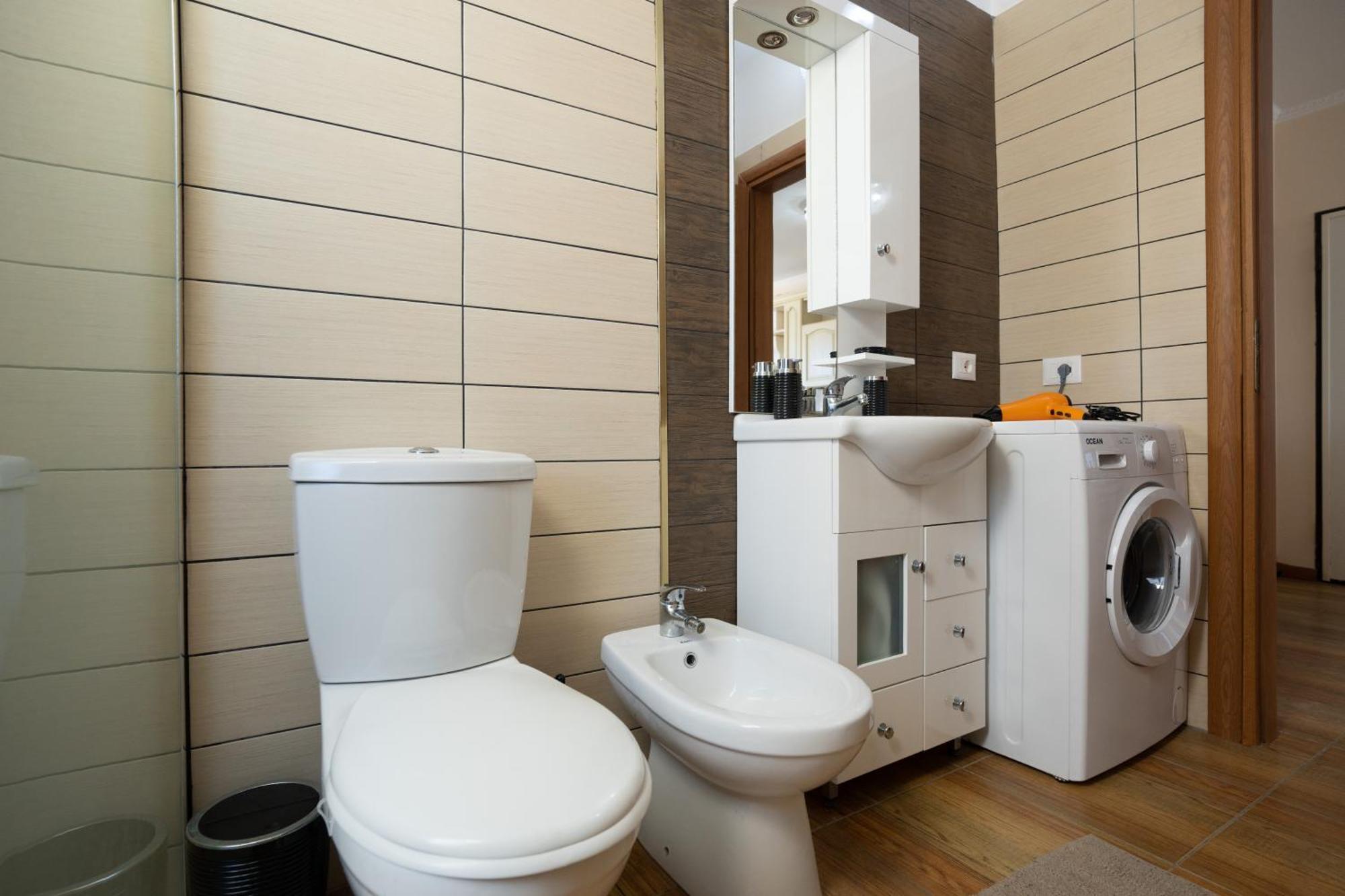Sea View-Apartment On The Beach - Durrs2 Durres Bagian luar foto